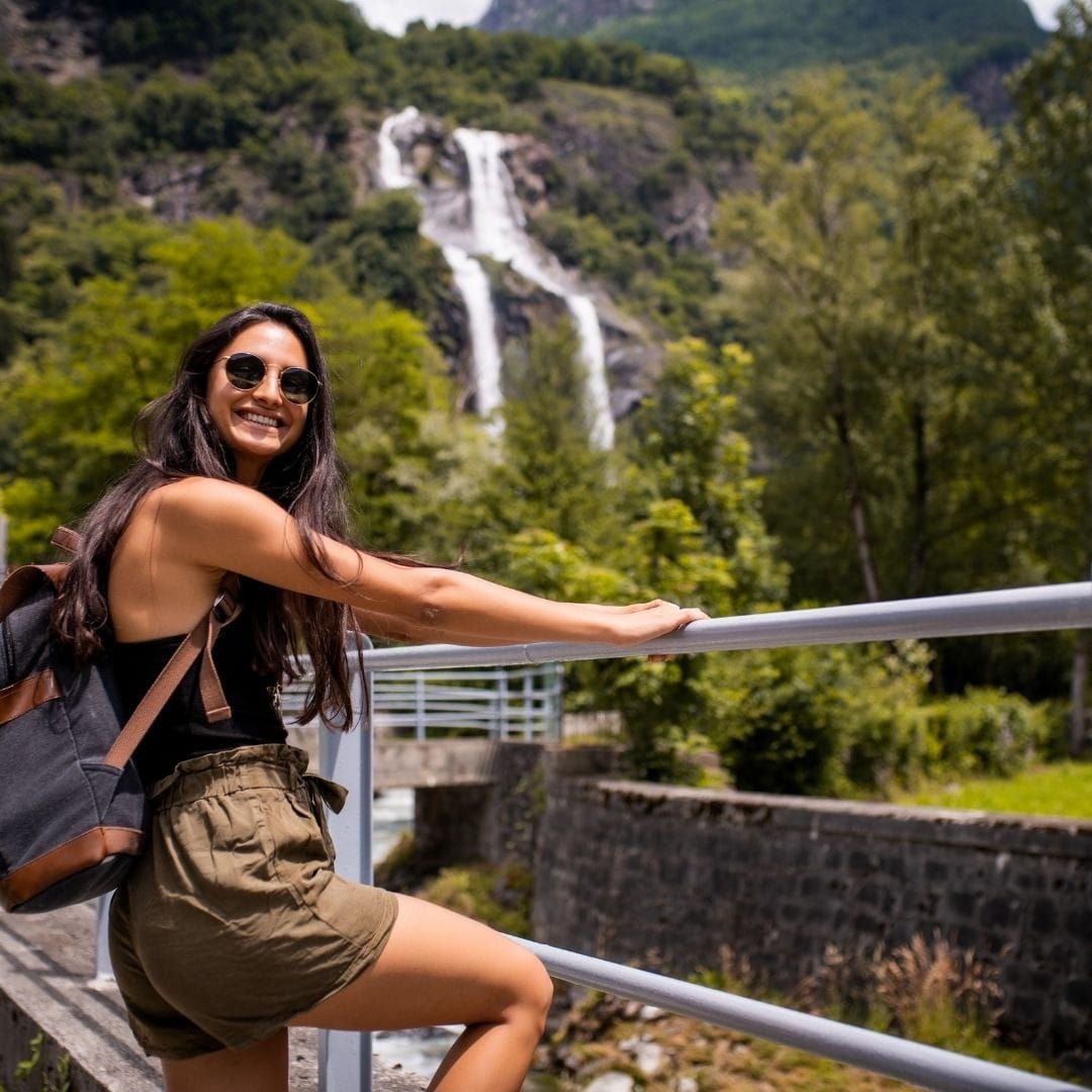 Safety & Connectivity: 20 Essential eSIM Tips for Female Solo Travelers