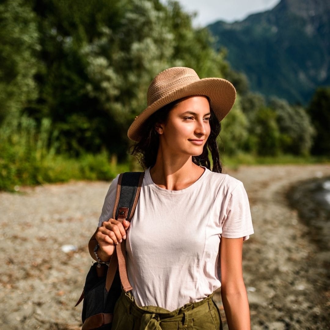 Safety & Connectivity: 20 Essential eSIM Tips for Female Solo Travelers