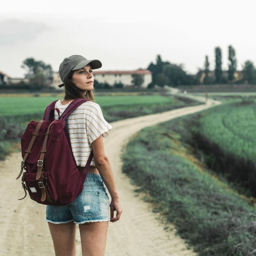 Safety & Connectivity: 20 Essential eSIM Tips for Female Solo Travelers