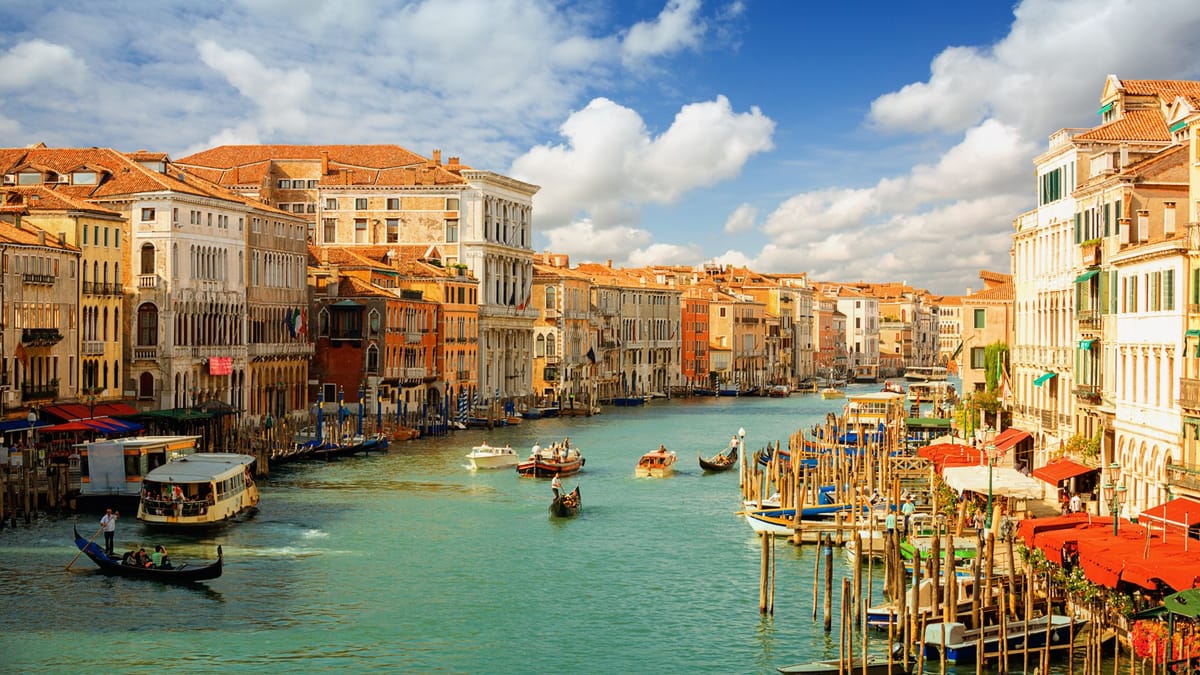 Italy eSIM Guide 2025: 30 Essential Questions Answered