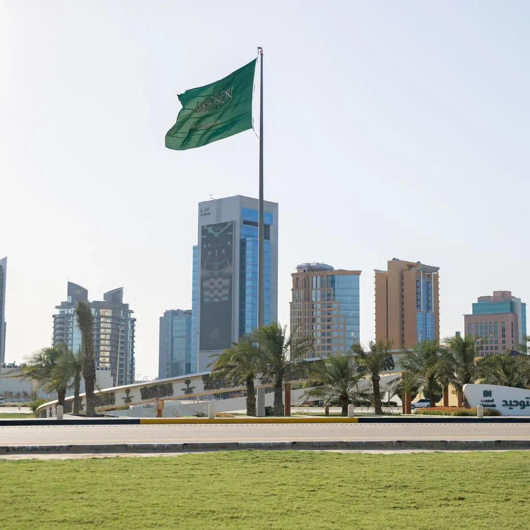 Saudi National Day 2026: Long Weekend Getaways while Staying Connected