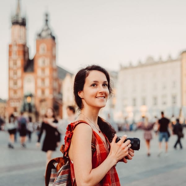 Safety & Connectivity: 20 Essential eSIM Tips for Female Solo Travelers