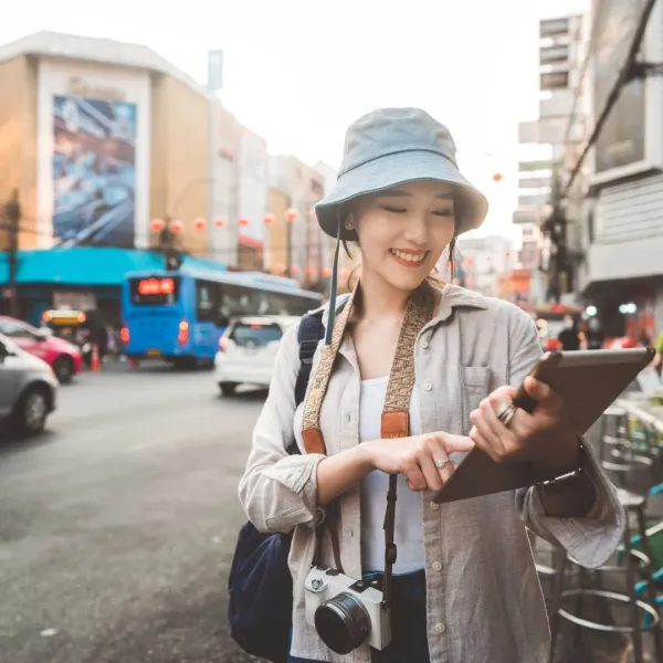 Mastering the Art of Managing Multiple eSIMs for Your US Travels: A Comprehensive Tutorial