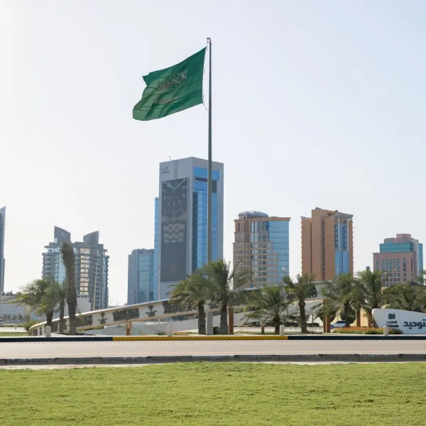 Saudi National Day 2026: Long Weekend Getaways while Staying Connected